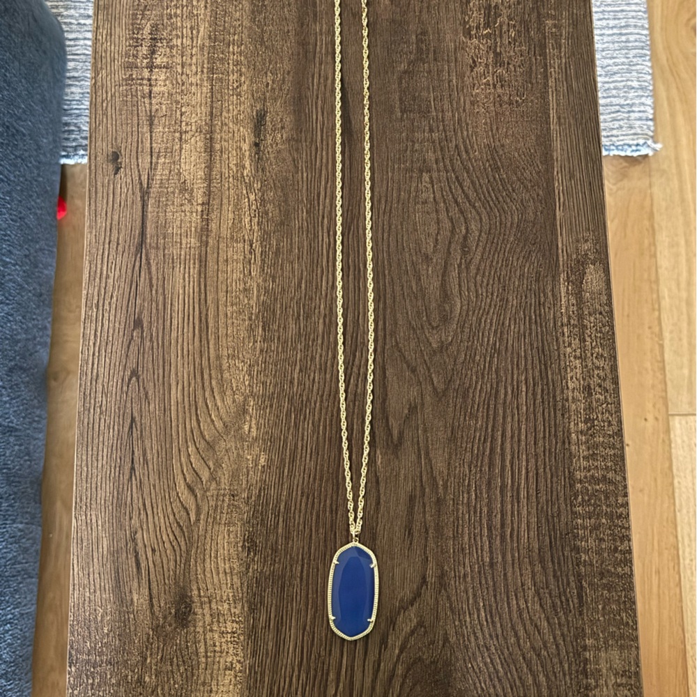 Kendra Scott rope chain with blue pendant